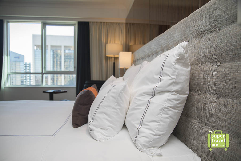 hotel pillows sydney