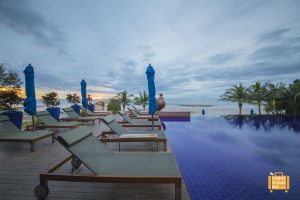 Radisson Blu Resort Hua Hin - Sunrise at the pool 1G7A3281