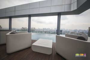 Courtyard by Marriott Singapore Novena - Poolside relaxation level 33