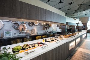 The food selection in Club Autus at Midfield Terminal in Hong Kong International Airport (HKA photo)