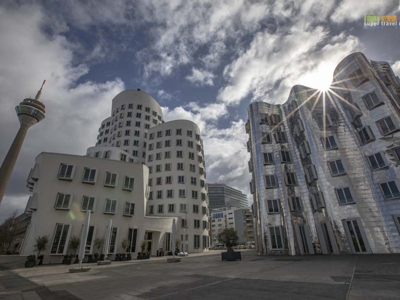 Gehry Buildings in MedienHafen, Düsseldorf