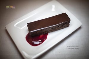 Air New Zealand NZ284 Dinner Dessert - Dark Chocolate Delice with Raspberry Coulis (24 May 2019)
