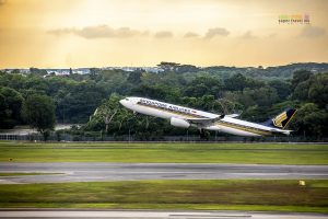 Singapore Airlines Airbus A330-300 (9V-STR)Take Off at Changi Airport
