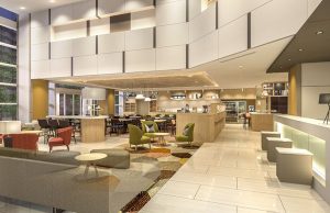 Holiday Inn & Suites Shin Osaka Lobby Lounge (IHG Photo)