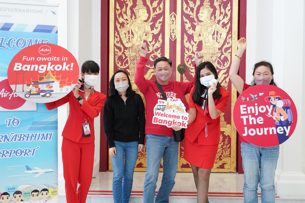 AirAsia Thailand and Suvarnabhumi Airport organised a welcoming ceremony on 20 June 2022 with over 80% load factor of guests arriving on flight FD411 from Kuala Lumpur. (Thai AirAsia photo)